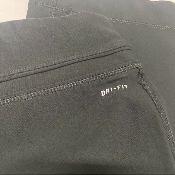 Nike Dri Fit Black Straight Leg Stretchy Athletic Pants - Picture 8 of 11